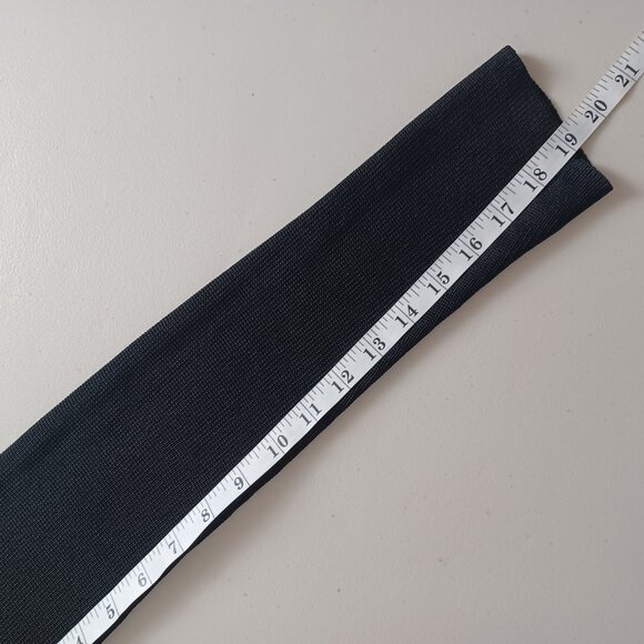 Country Shop Silk V-neck Cardigan - Picture 11 of 15